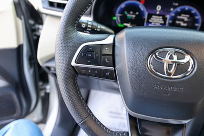 2025 Toyota Sienna Platinum