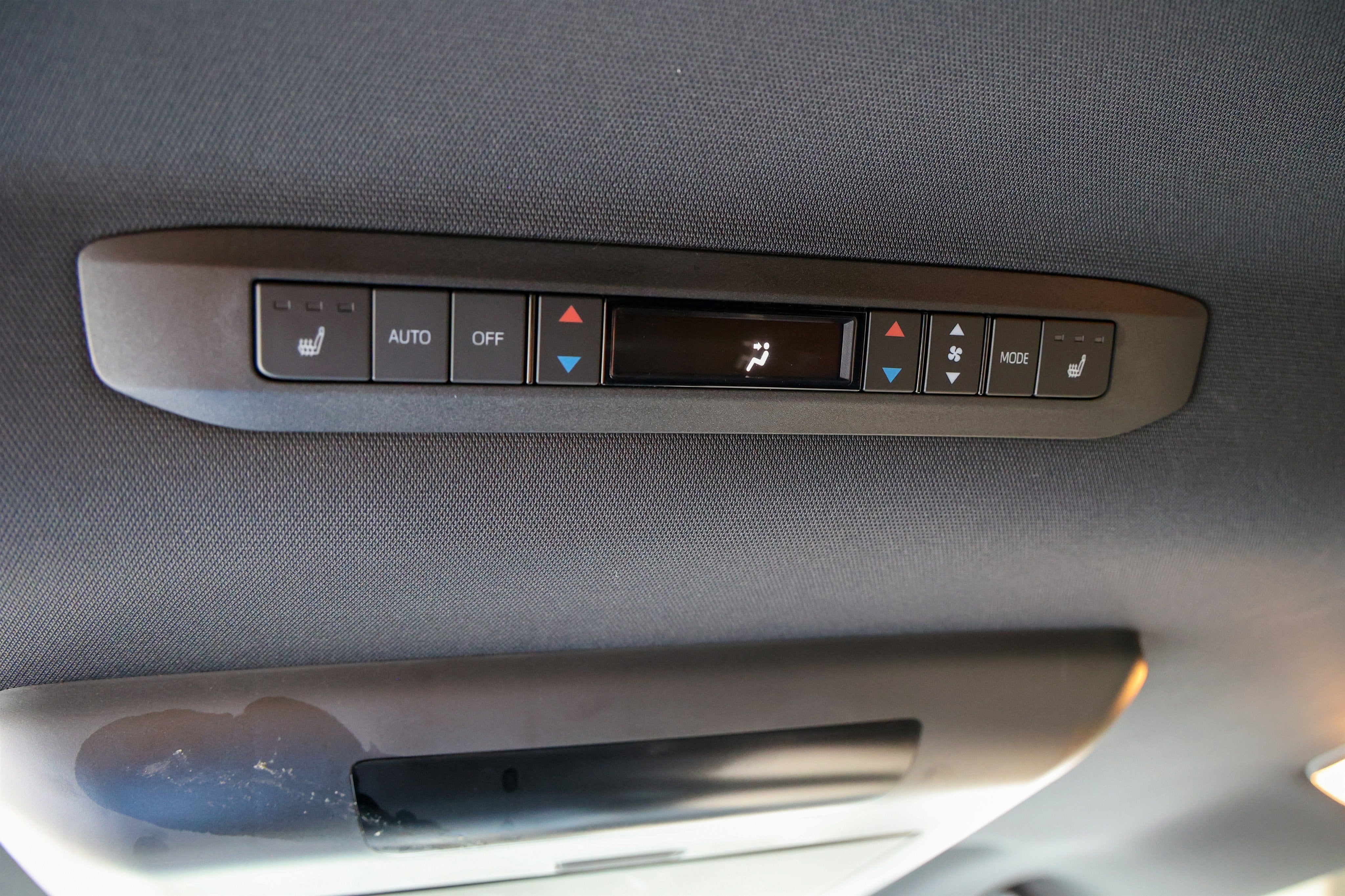 2025 Toyota Sienna Platinum
