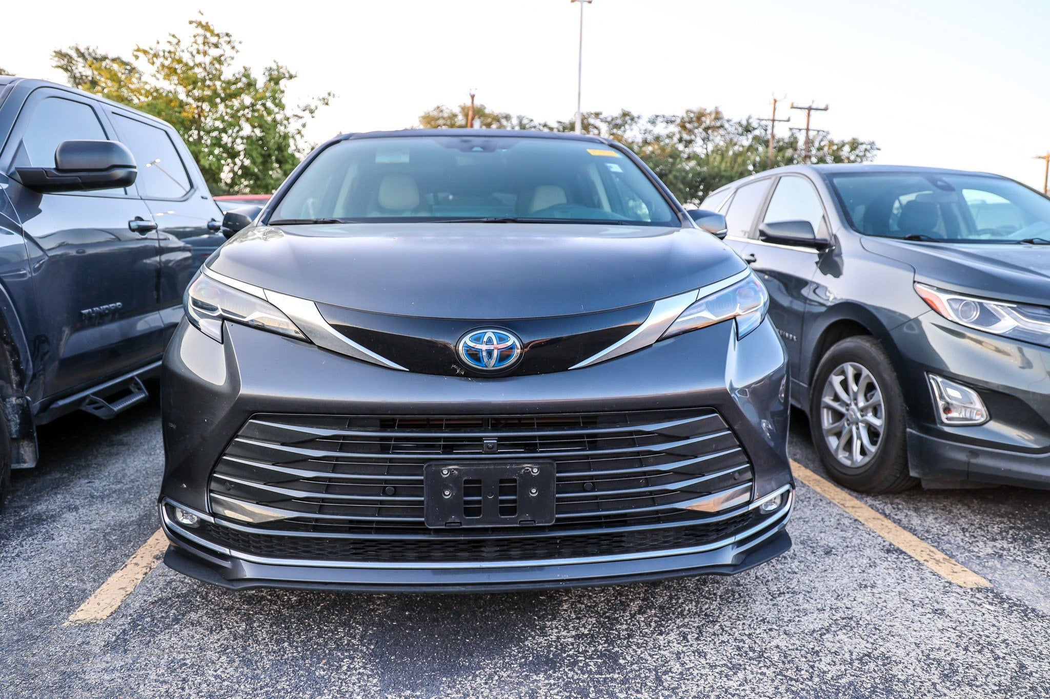 2025 Toyota Sienna Platinum