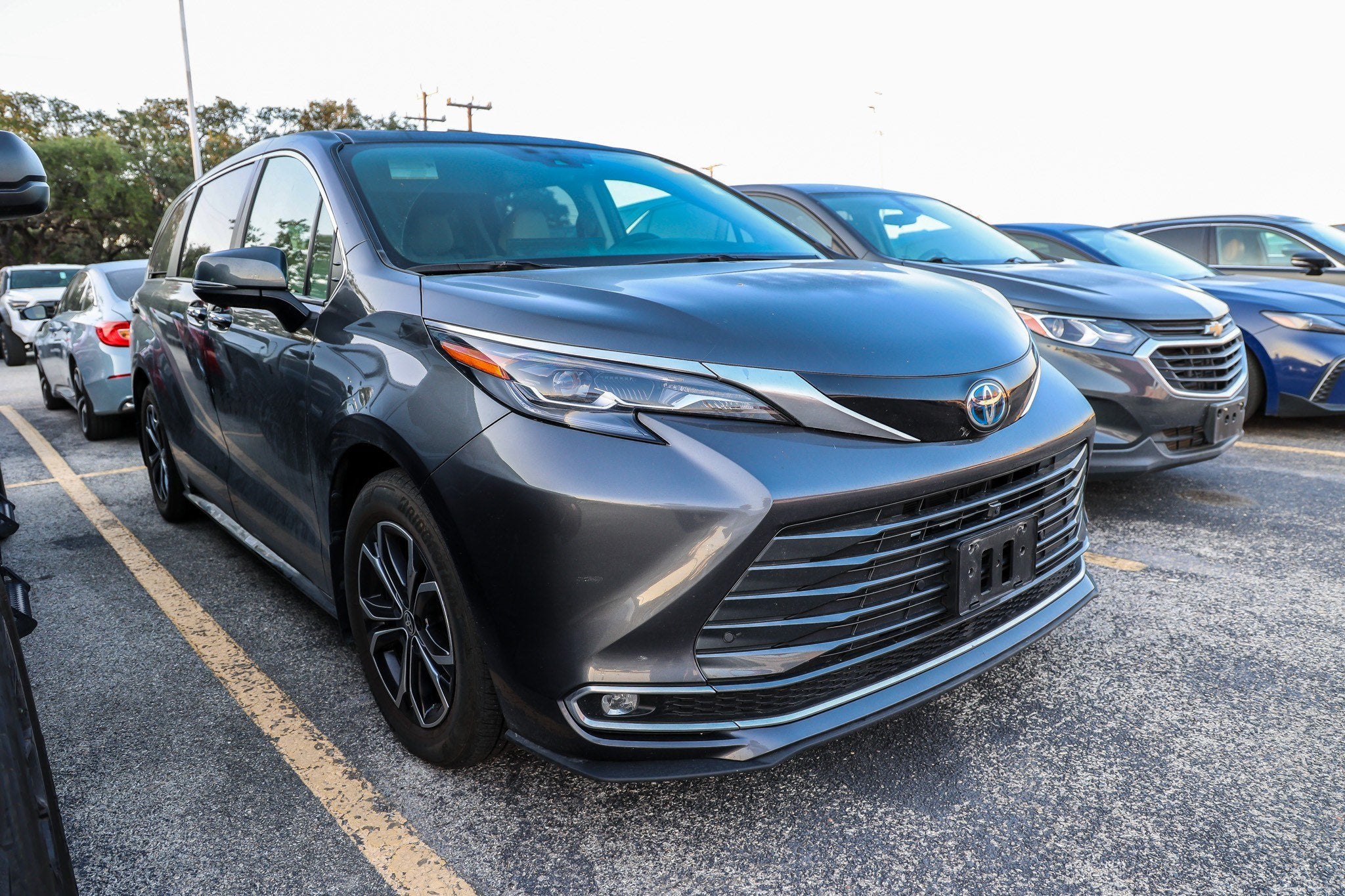 2025 Toyota Sienna Platinum