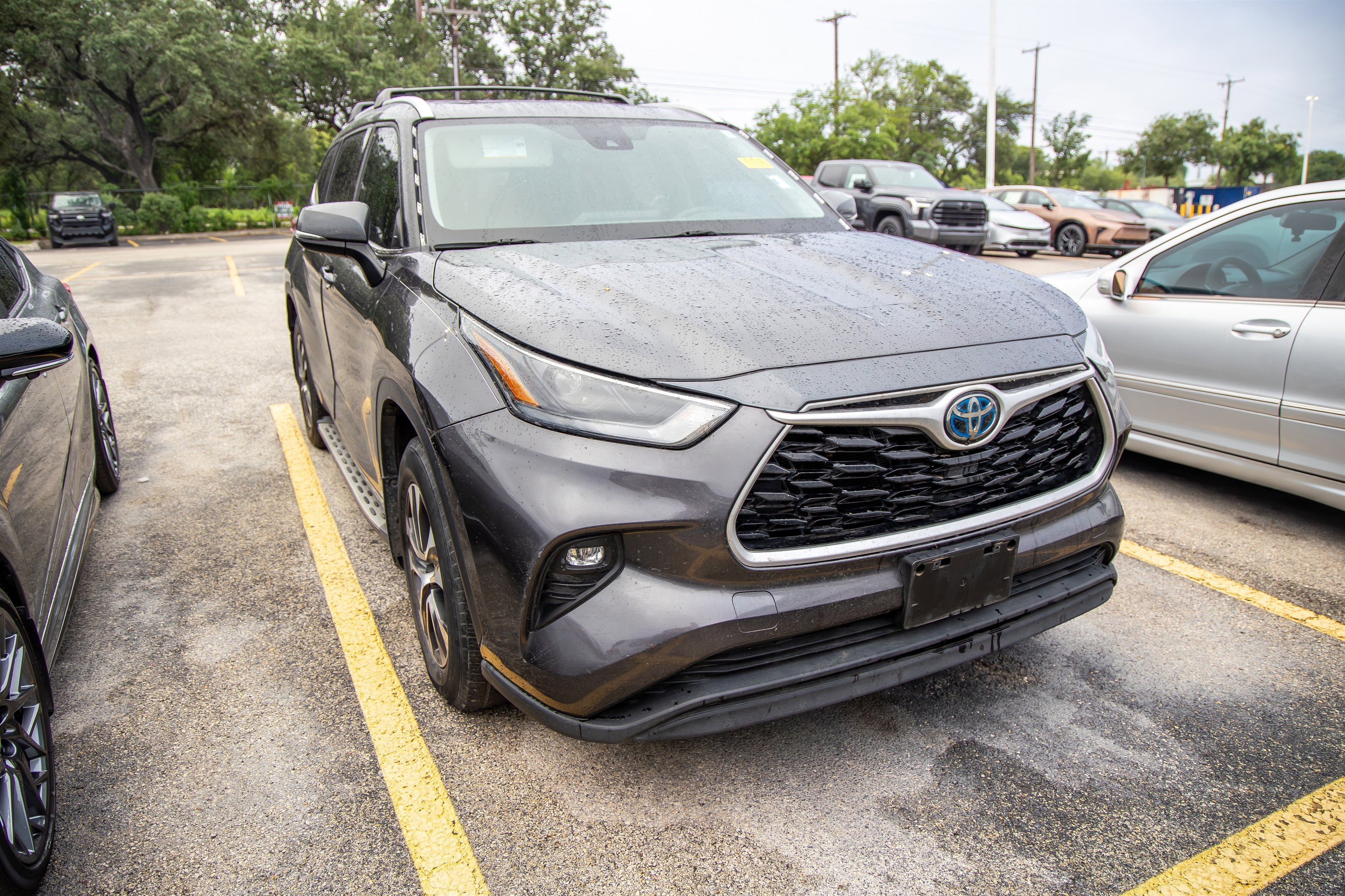 2022 Toyota Highlander Hybrid HYBRID XLE BRONZE