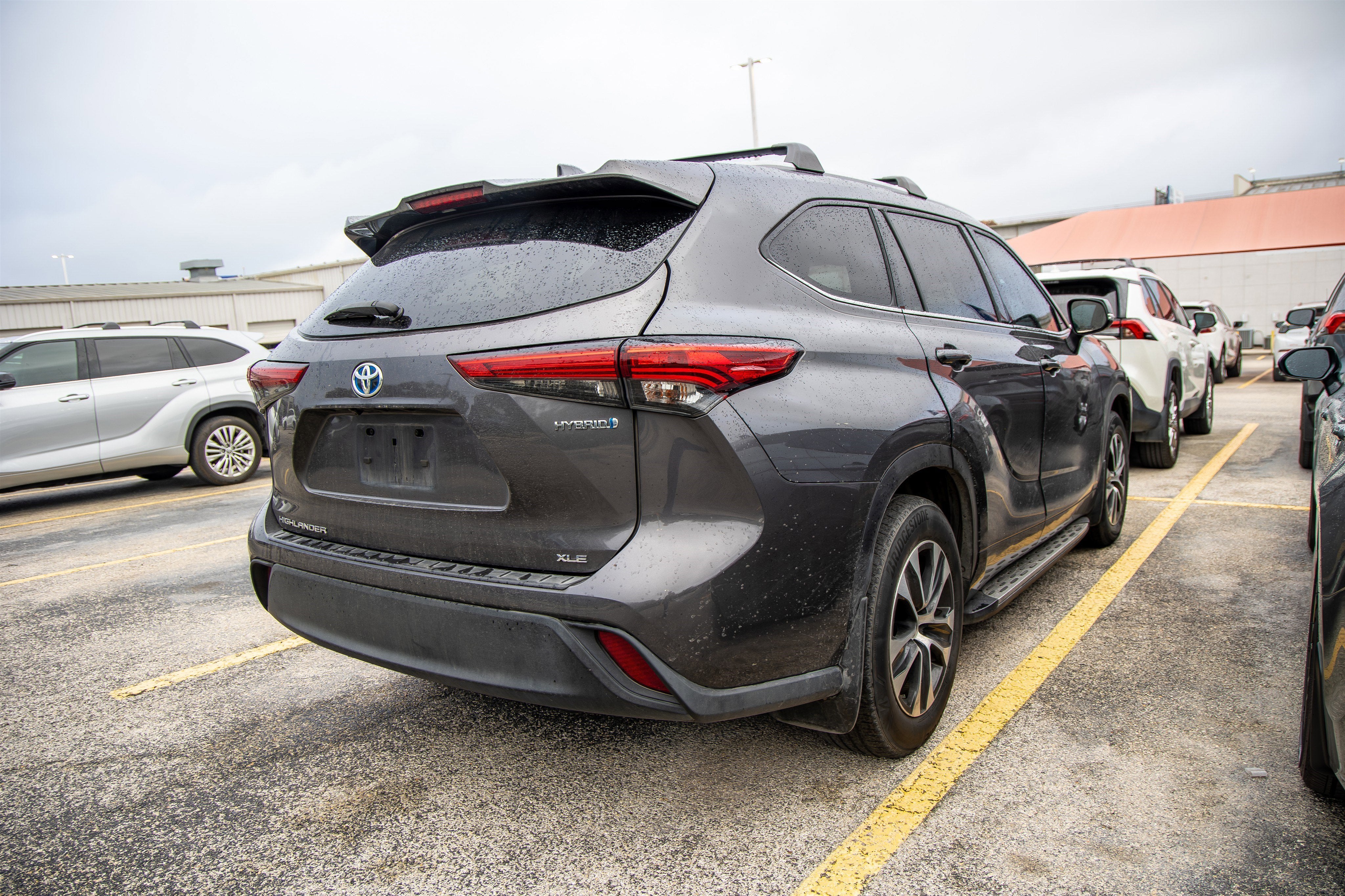 2022 Toyota Highlander Hybrid HYBRID XLE BRONZE