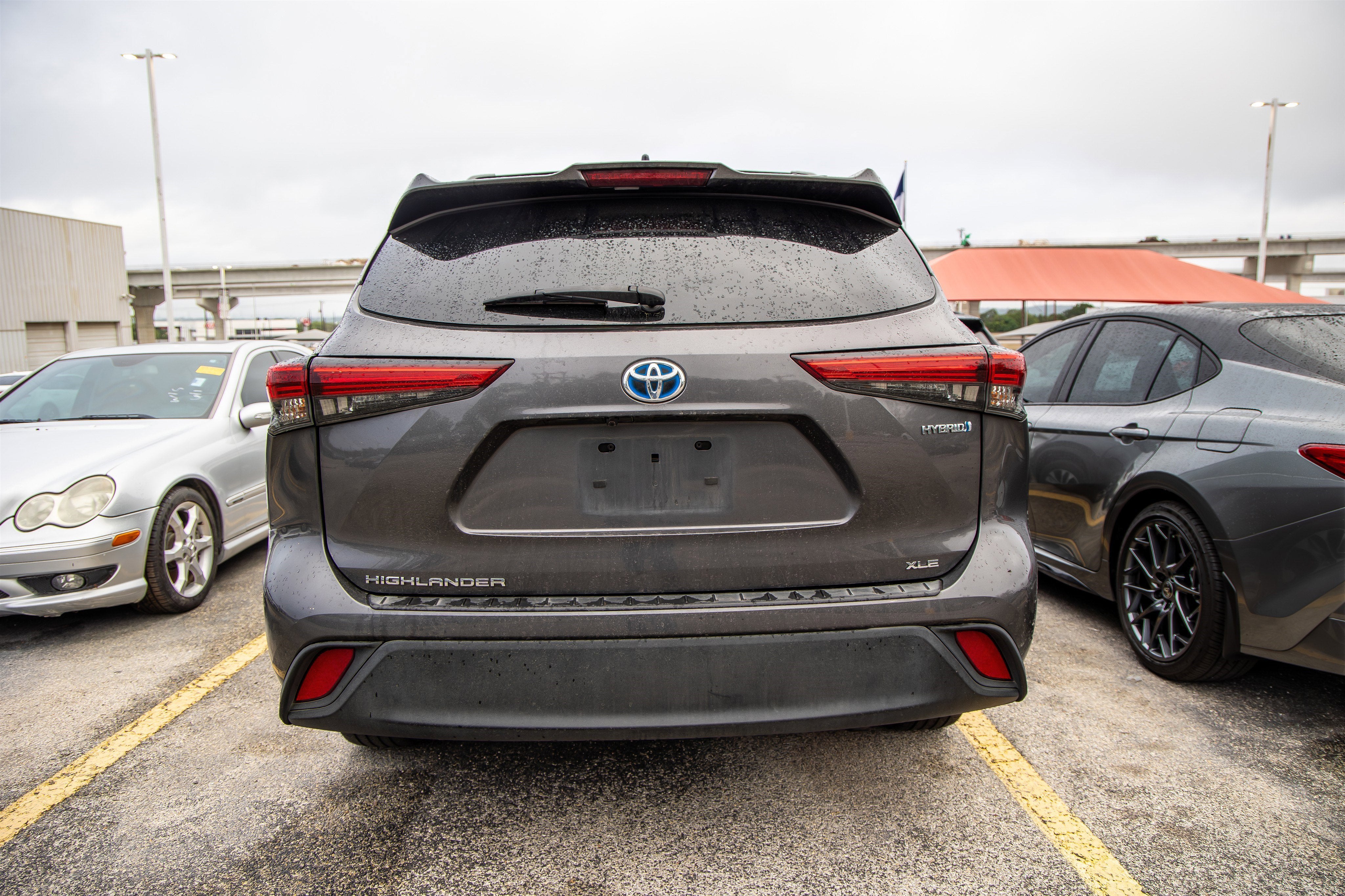 2022 Toyota Highlander Hybrid HYBRID XLE BRONZE