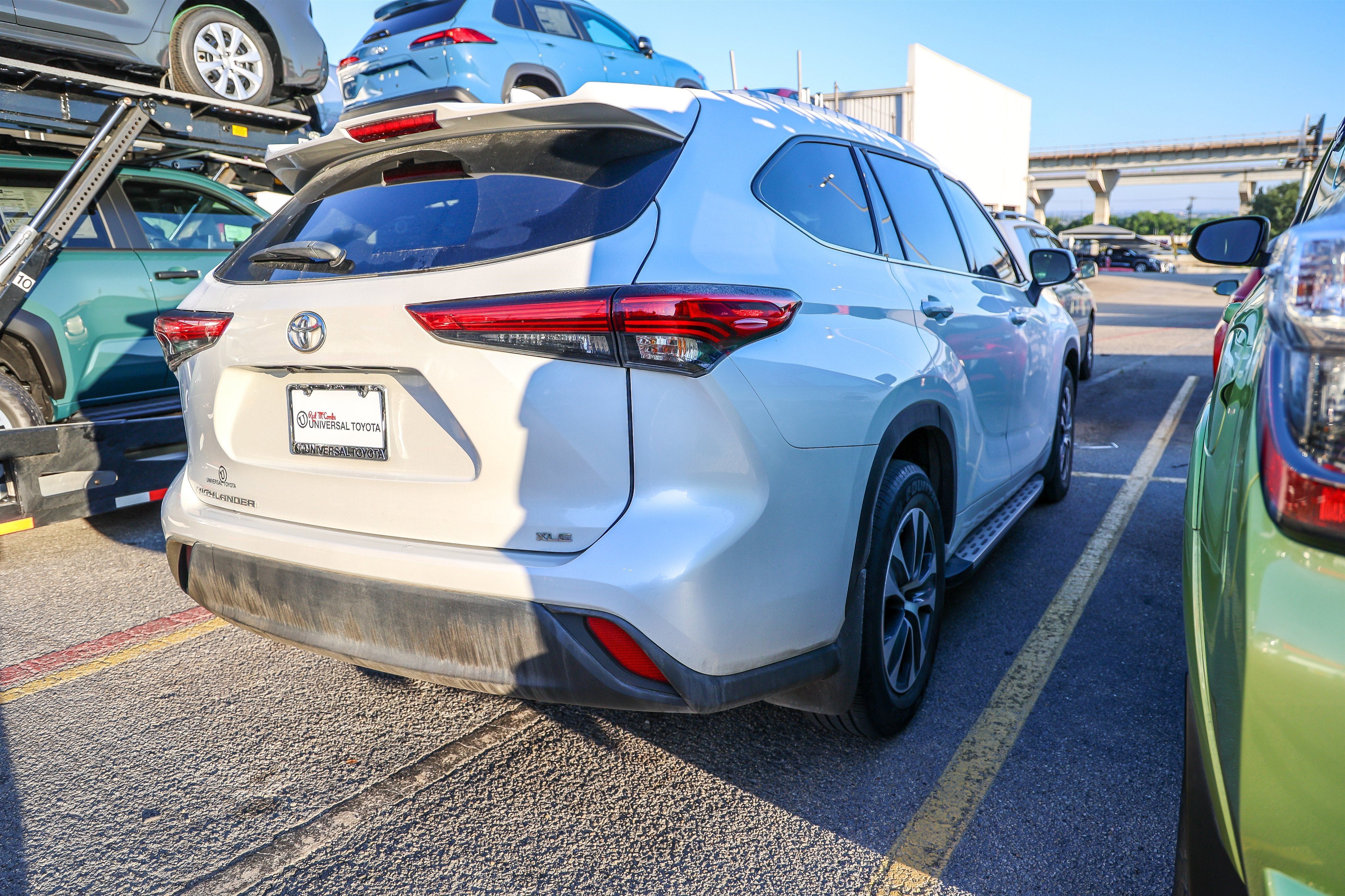 2022 Toyota HIGHLANDER XLE