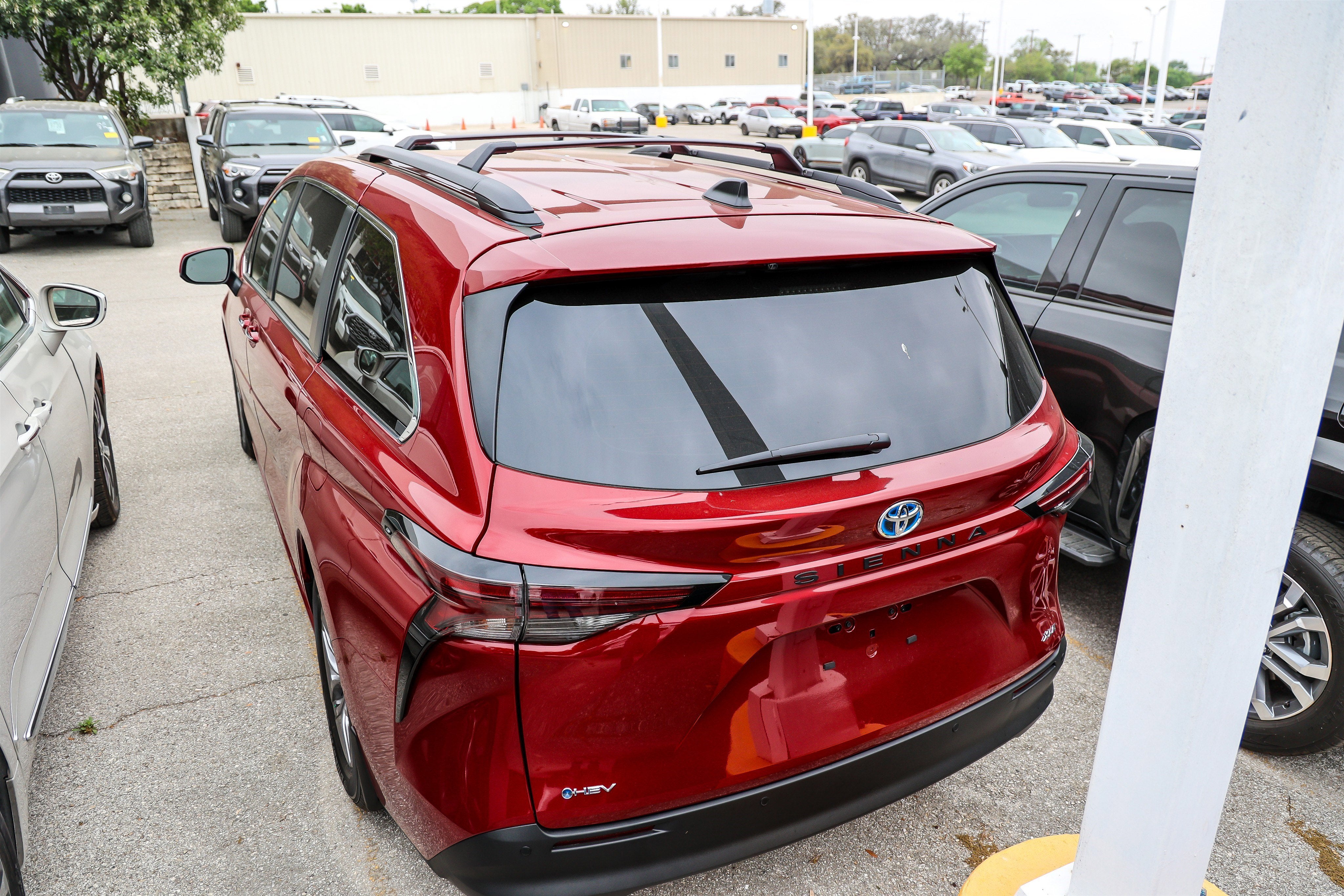 2025 Toyota Sienna XLE