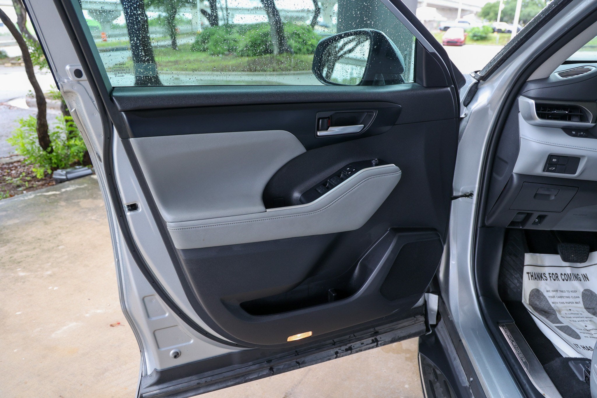 2023 Toyota Highlander Hybrid Hybrid XLE