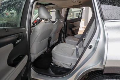 2023 Toyota Highlander Hybrid Hybrid XLE