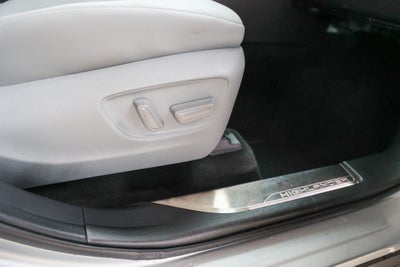 2023 Toyota Highlander Hybrid Hybrid XLE