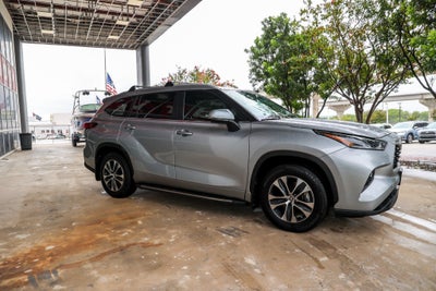 2023 Toyota Highlander Hybrid Hybrid XLE