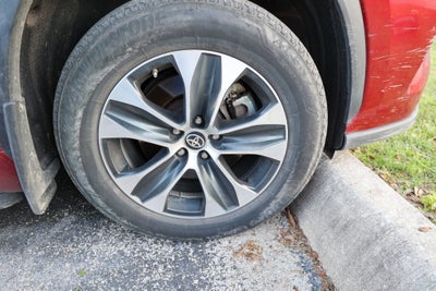 2024 Toyota Highlander Hybrid Hybrid XLE