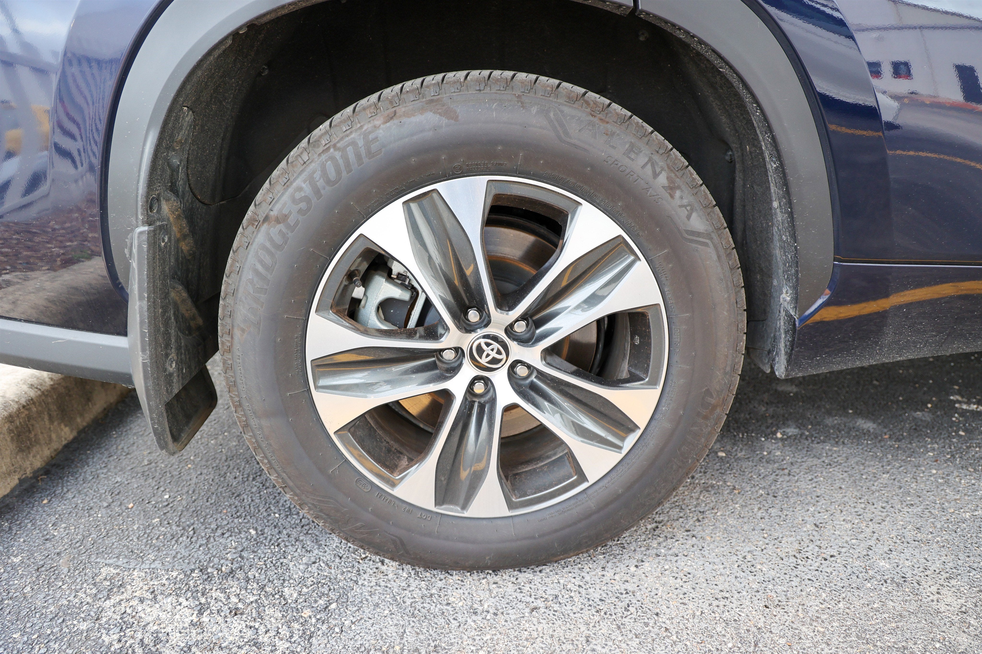 2026 Toyota Highlander Hybrid Hybrid XLE