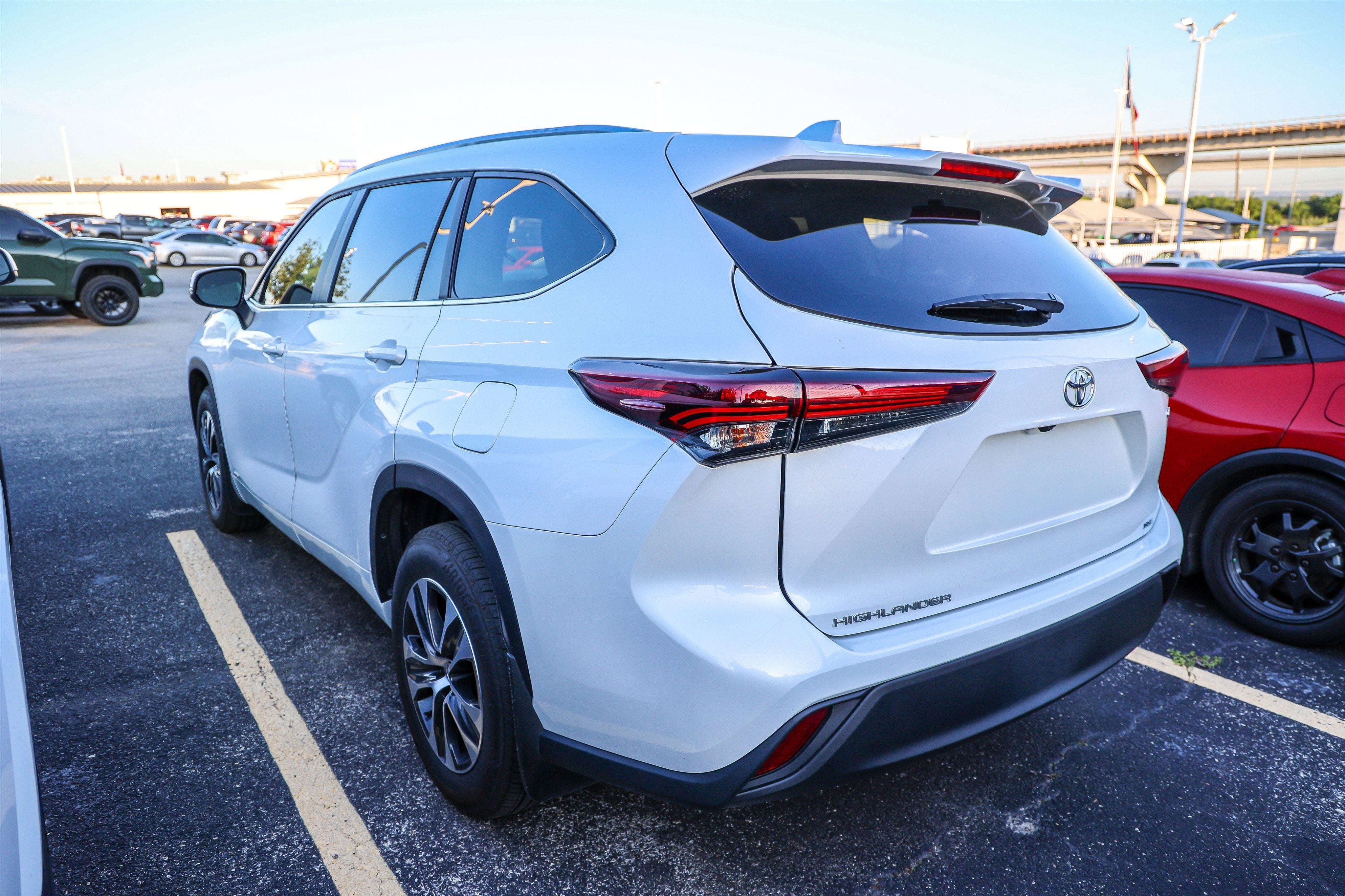 2026 Toyota HIGHLANDER HEV Hybrid XLE