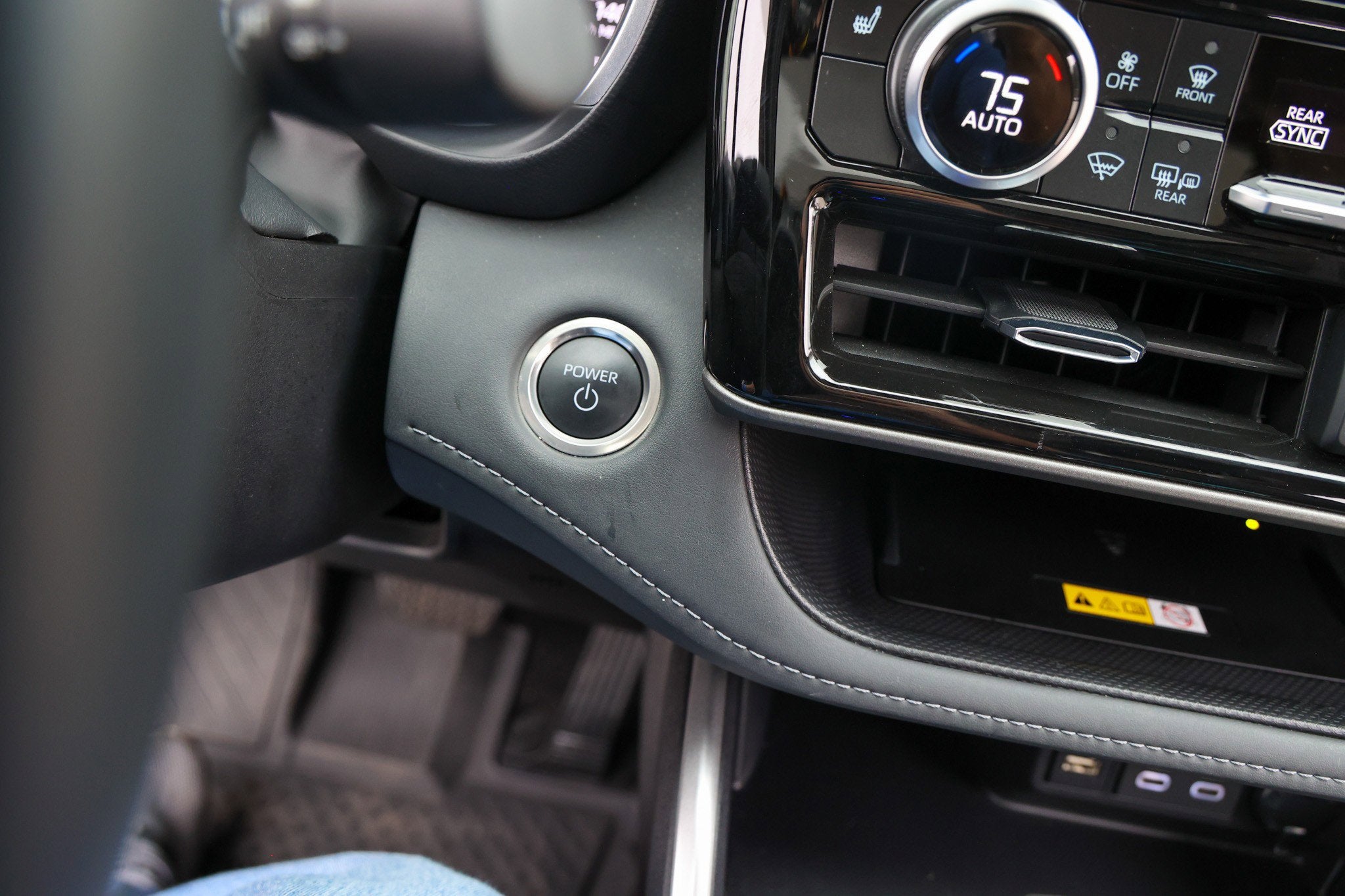 2025 Toyota HIGHLANDER HEV Hybrid XLE