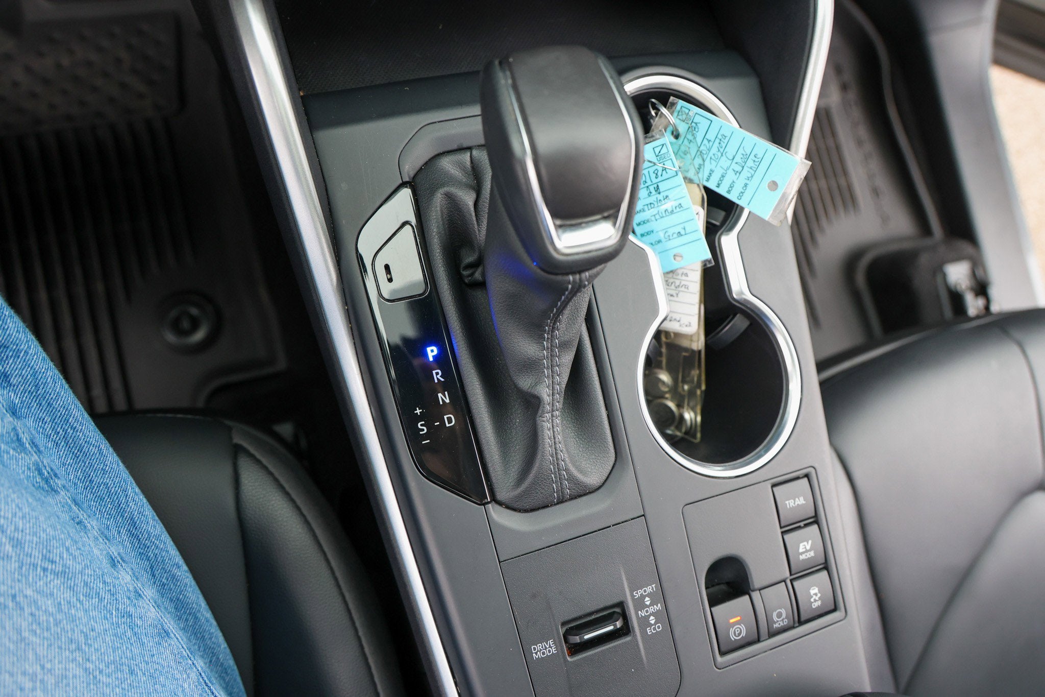 2025 Toyota HIGHLANDER HEV Hybrid XLE