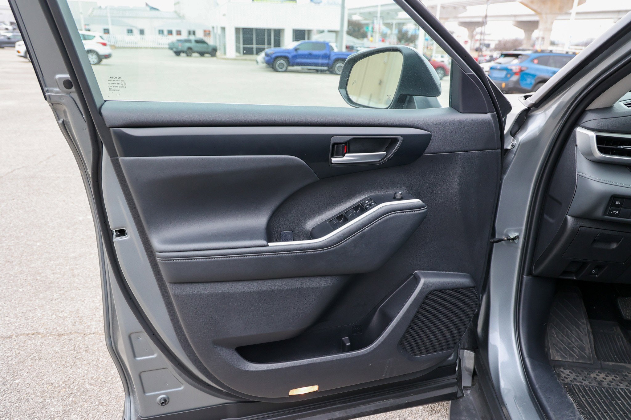 2025 Toyota HIGHLANDER HEV Hybrid XLE