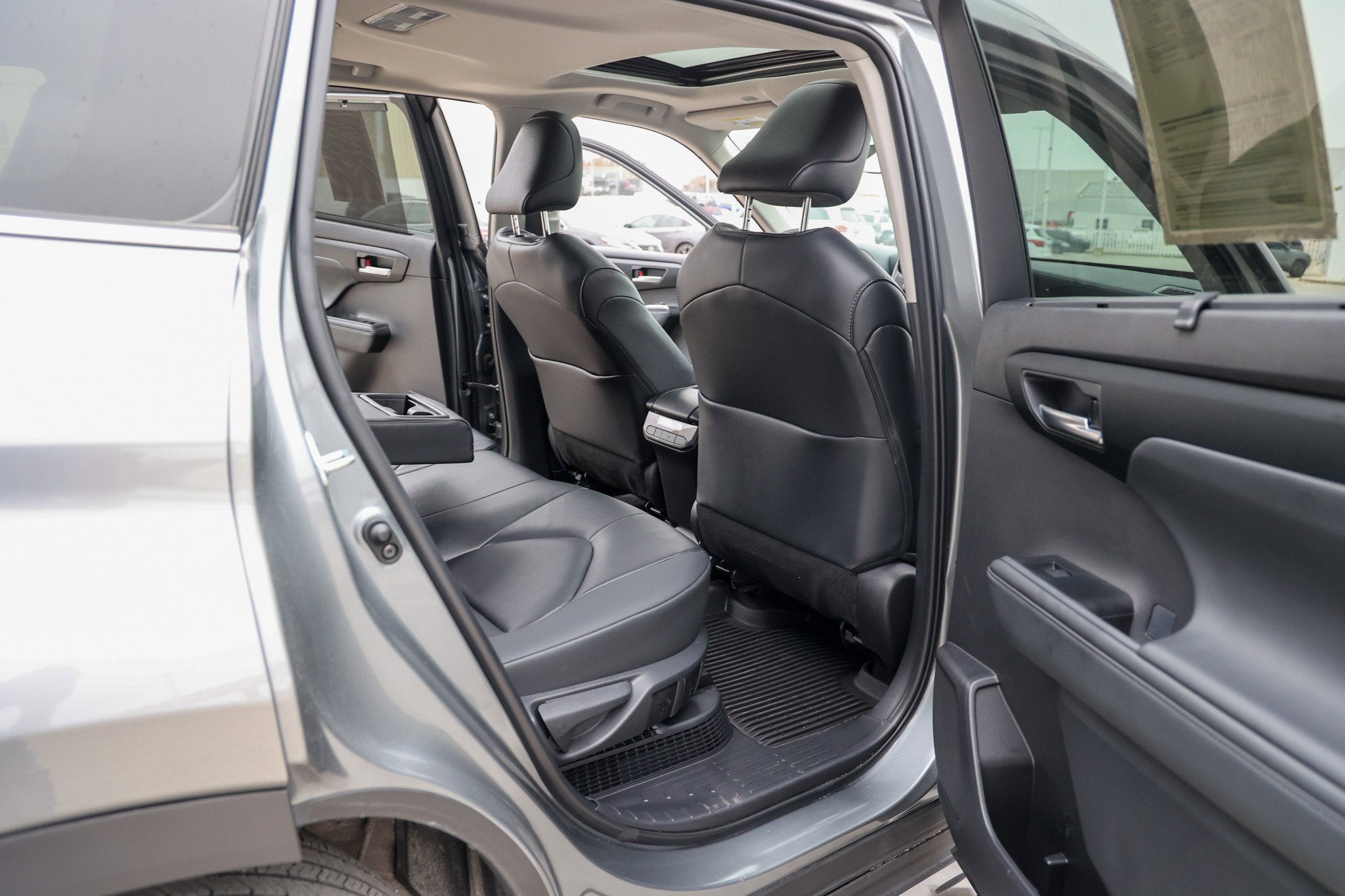 2025 Toyota HIGHLANDER HEV Hybrid XLE