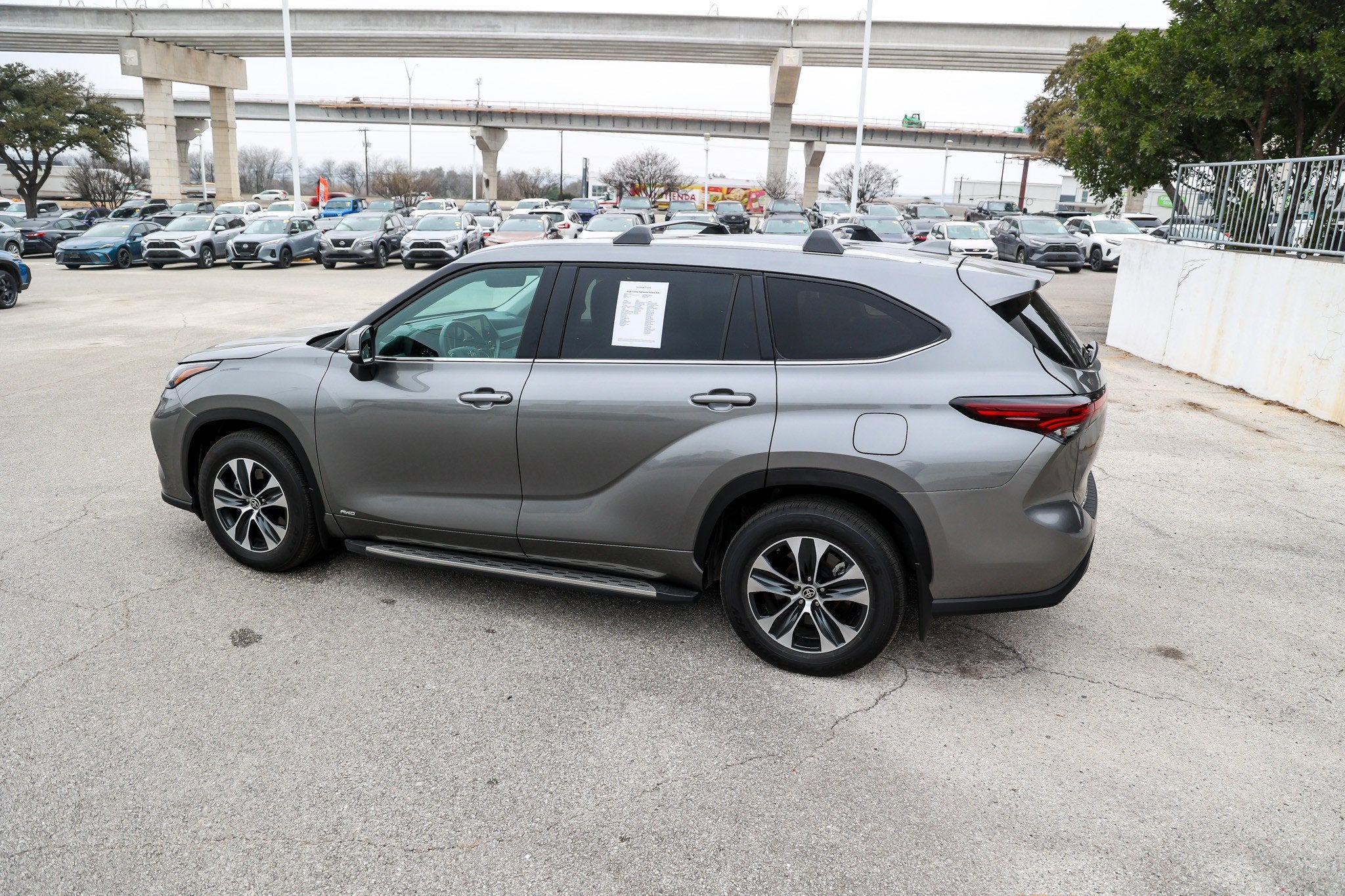2025 Toyota HIGHLANDER HEV Hybrid XLE