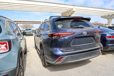 2025 Toyota Highlander XLE