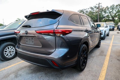 2023 Toyota Highlander LE
