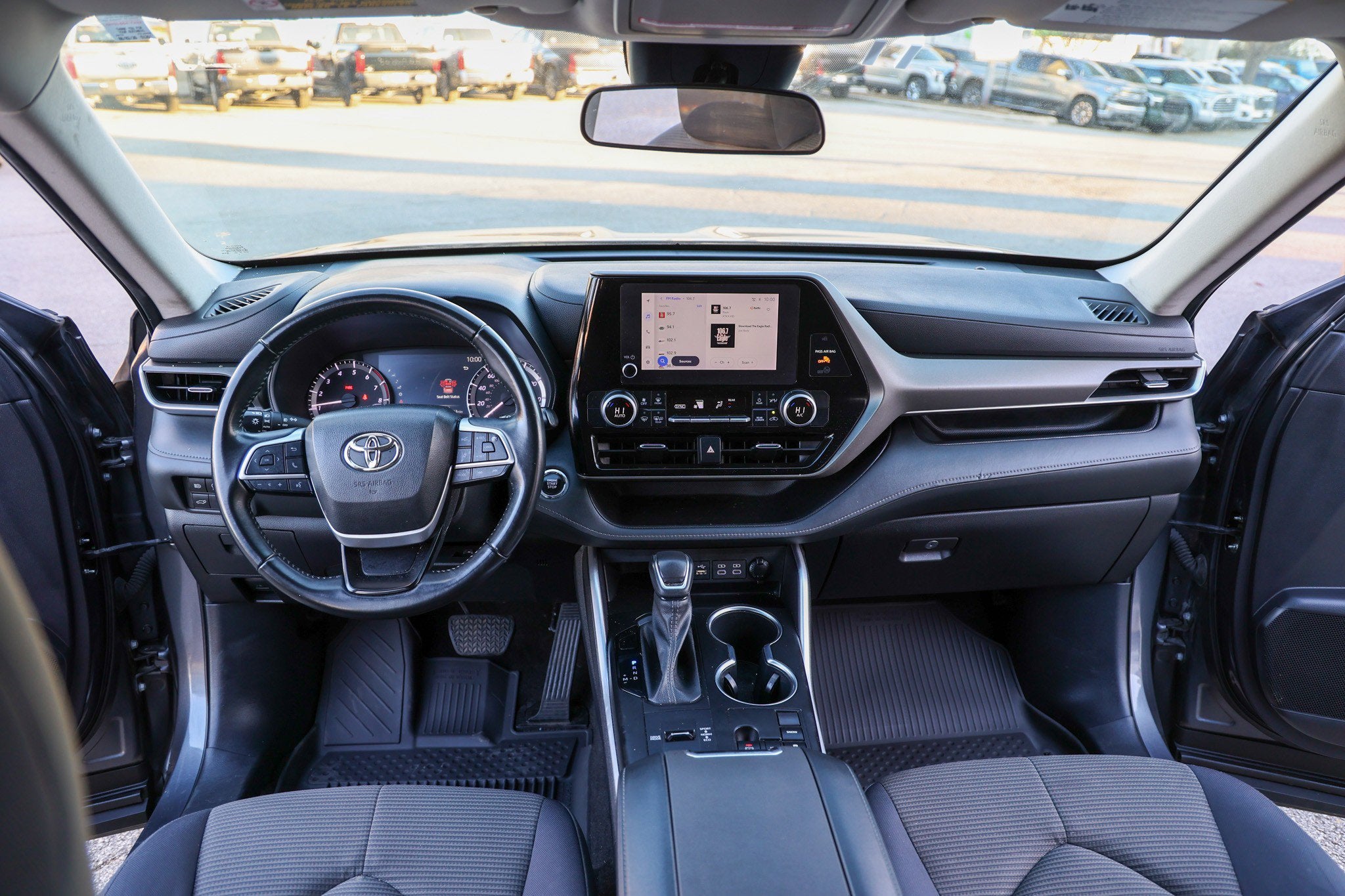 2023 Toyota HIGHLANDER LE