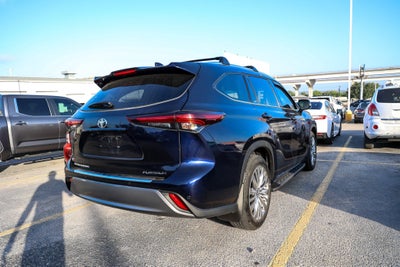 2024 Toyota Highlander Platinum