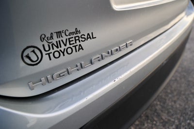2023 Toyota Highlander LE