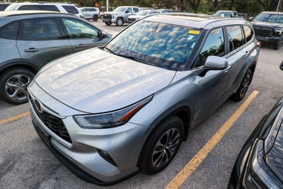 2023 Toyota Highlander LE