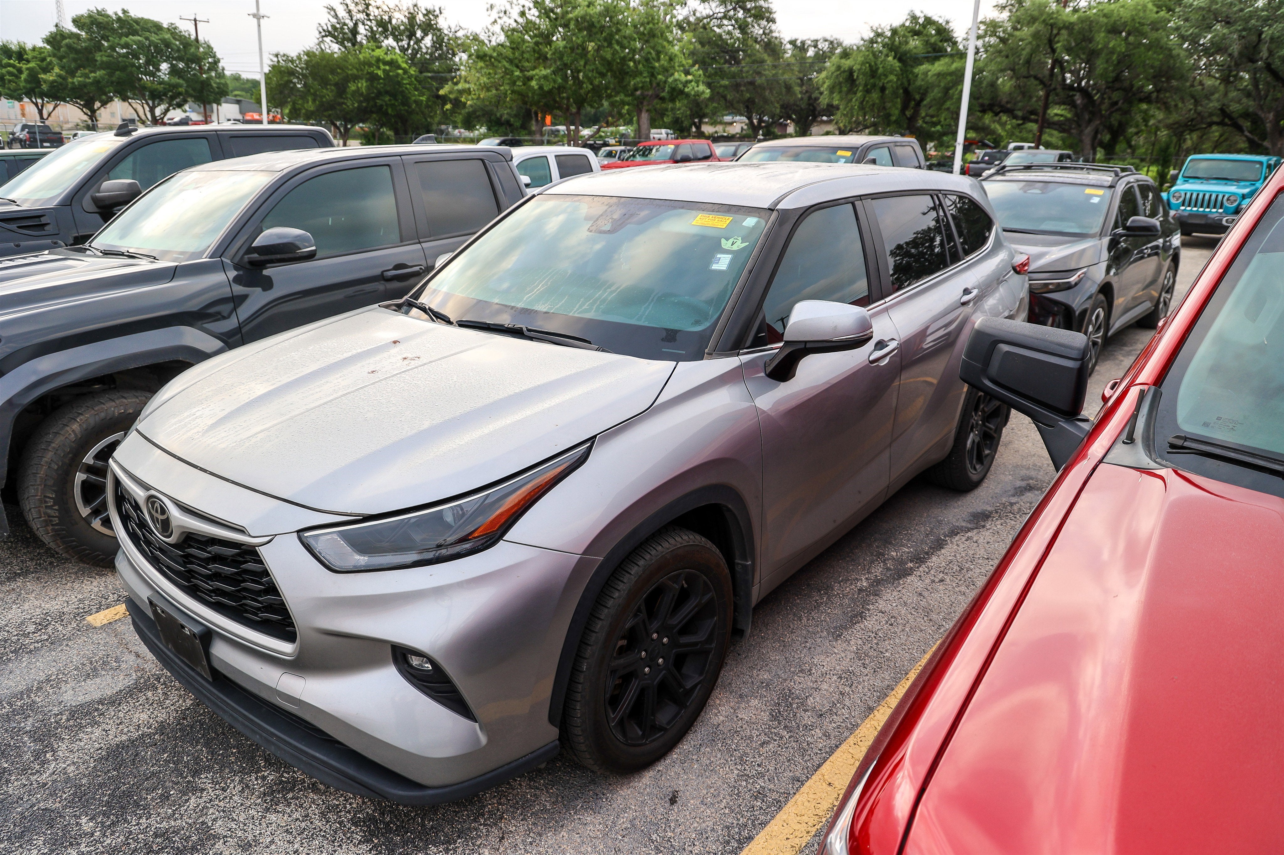 2023 Toyota Highlander LE