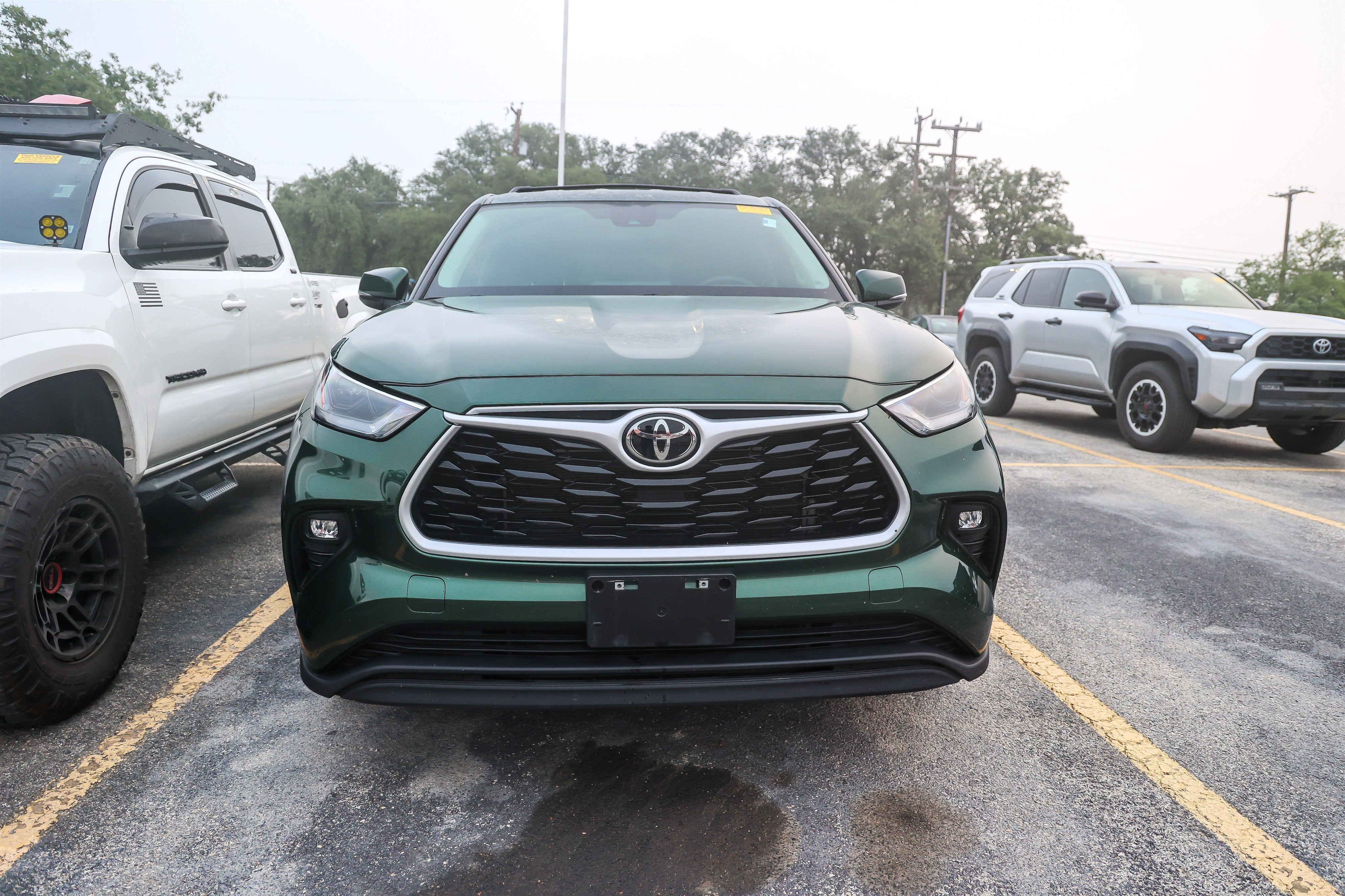 2025 Toyota Highlander LE