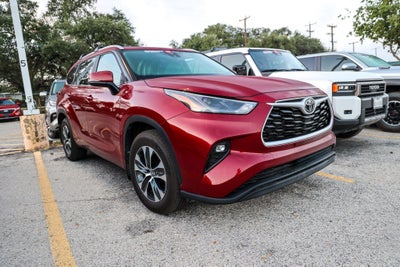 2026 Toyota Highlander XLE
