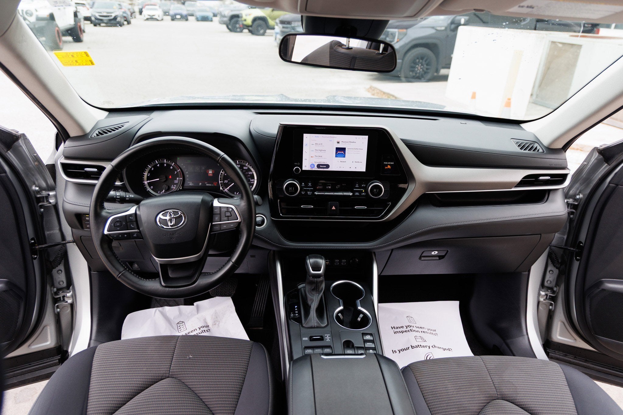 2024 Toyota HIGHLANDER LE