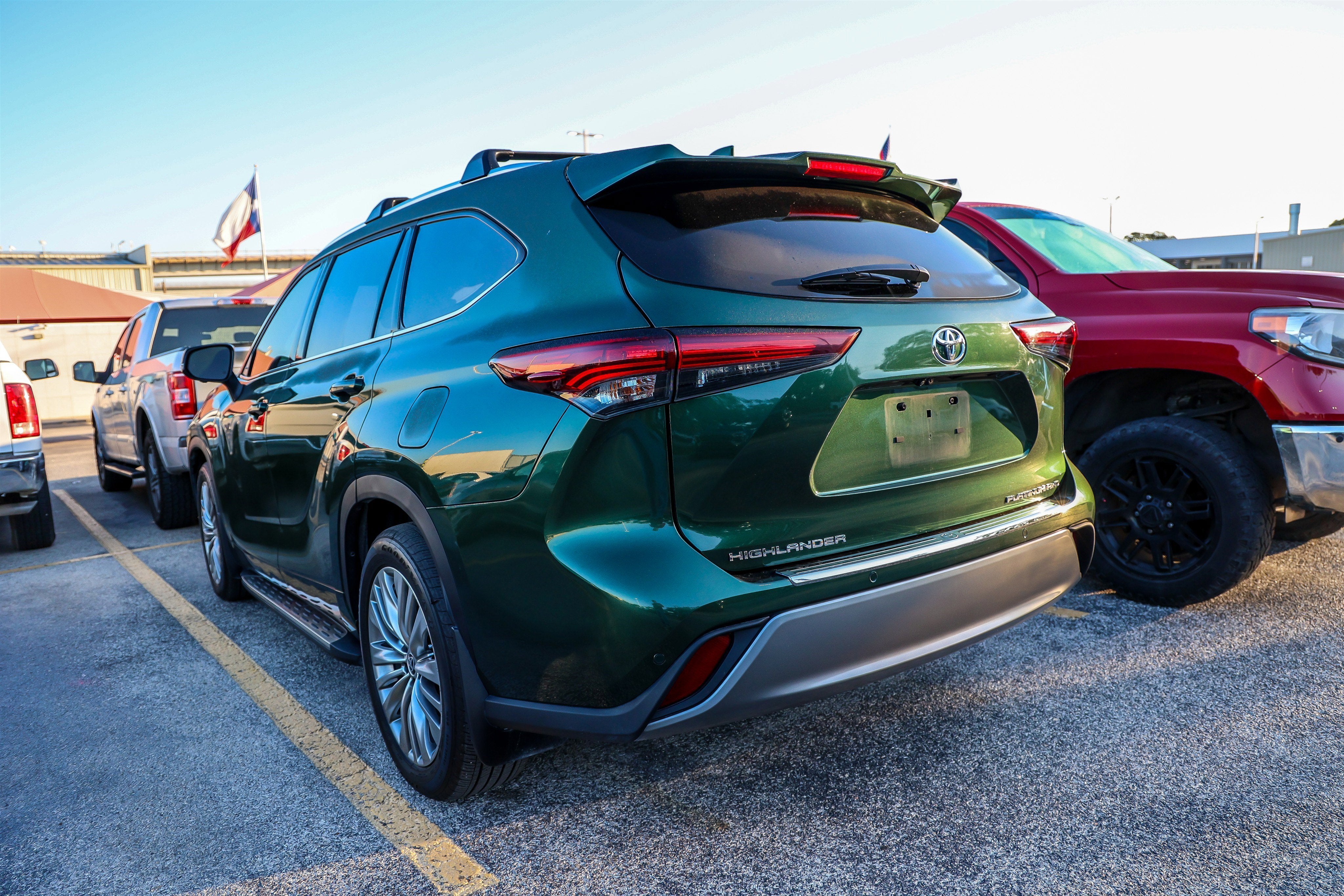 2025 Toyota HIGHLANDER Platinum