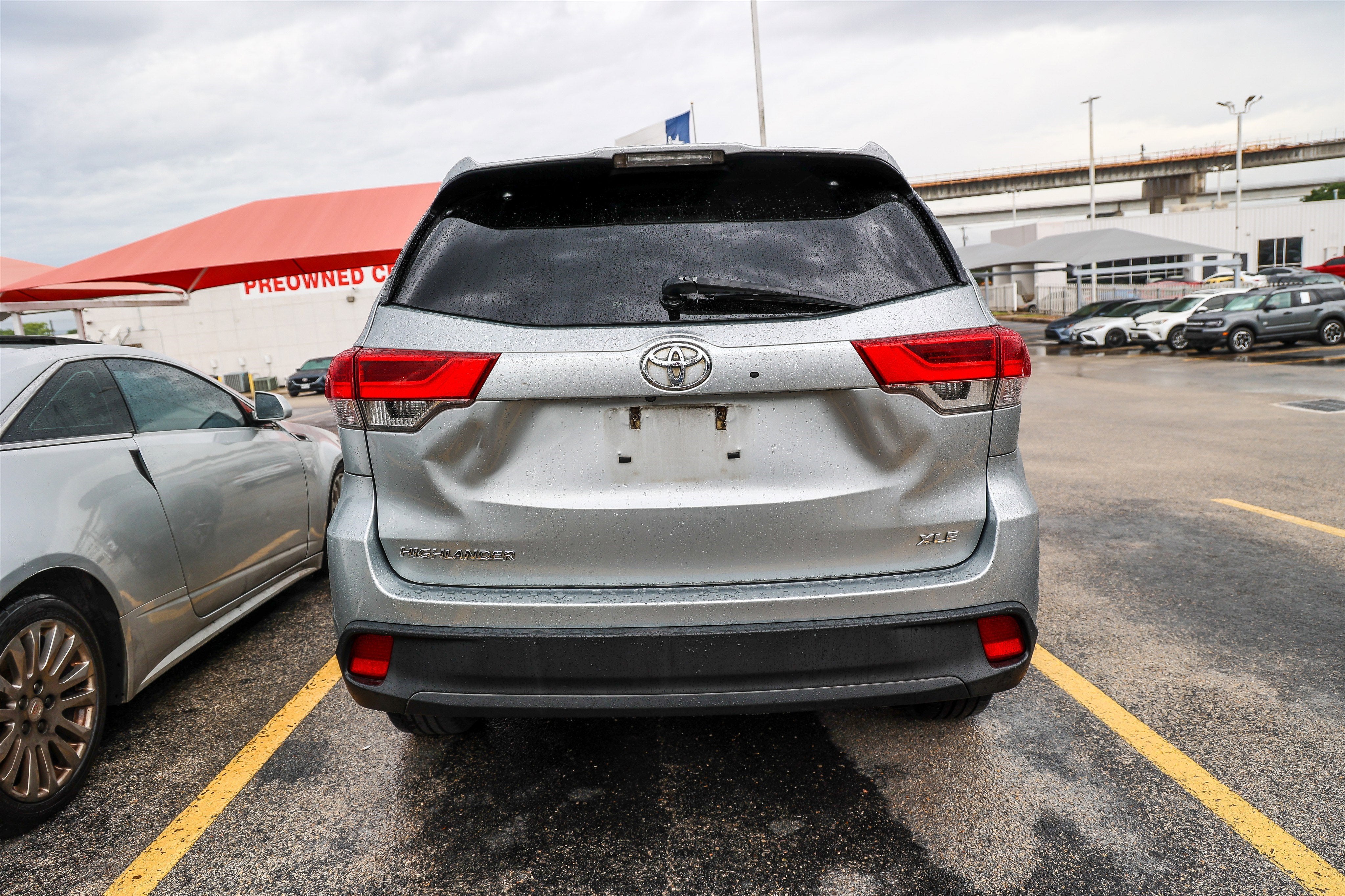 2017 Toyota Highlander SE