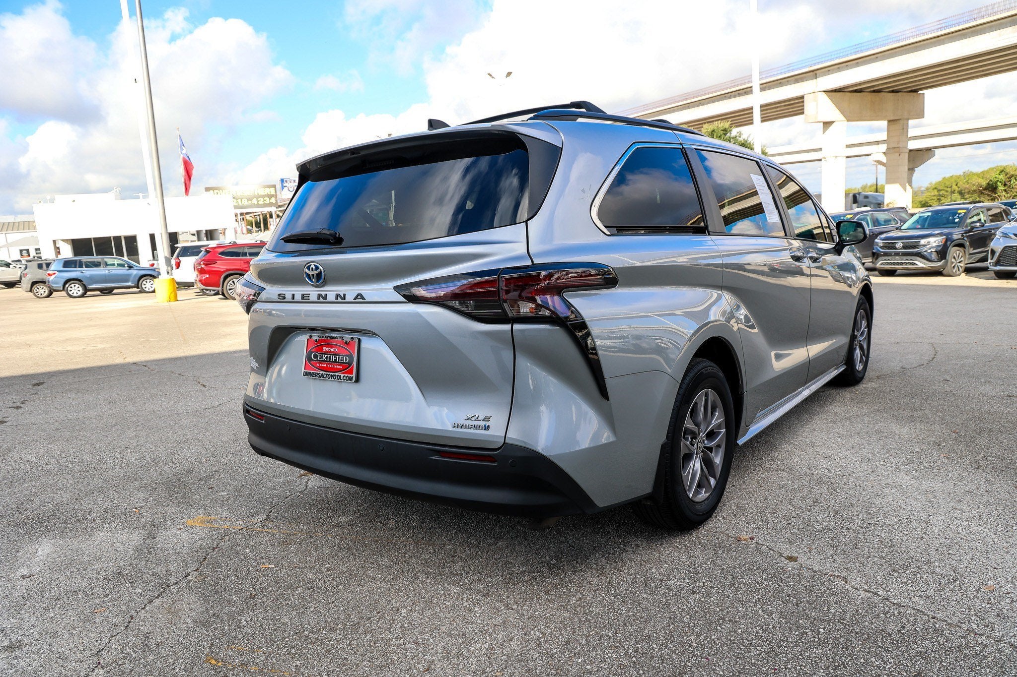 2024 Toyota Sienna XLE