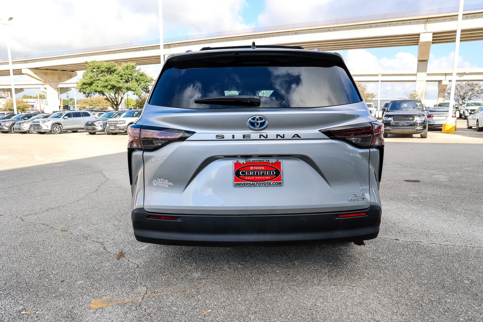 2024 Toyota Sienna XLE