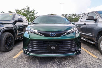 2021 Toyota Sienna XLE