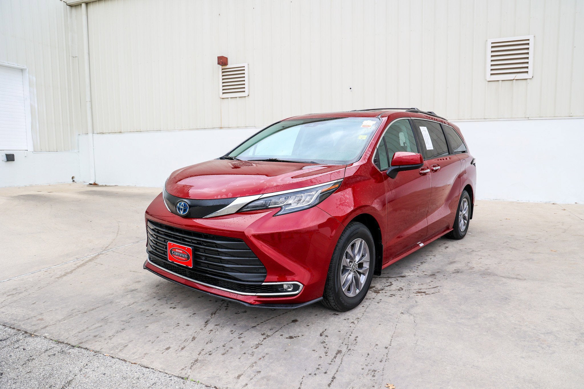 2022 Toyota SIENNA XLE XLE