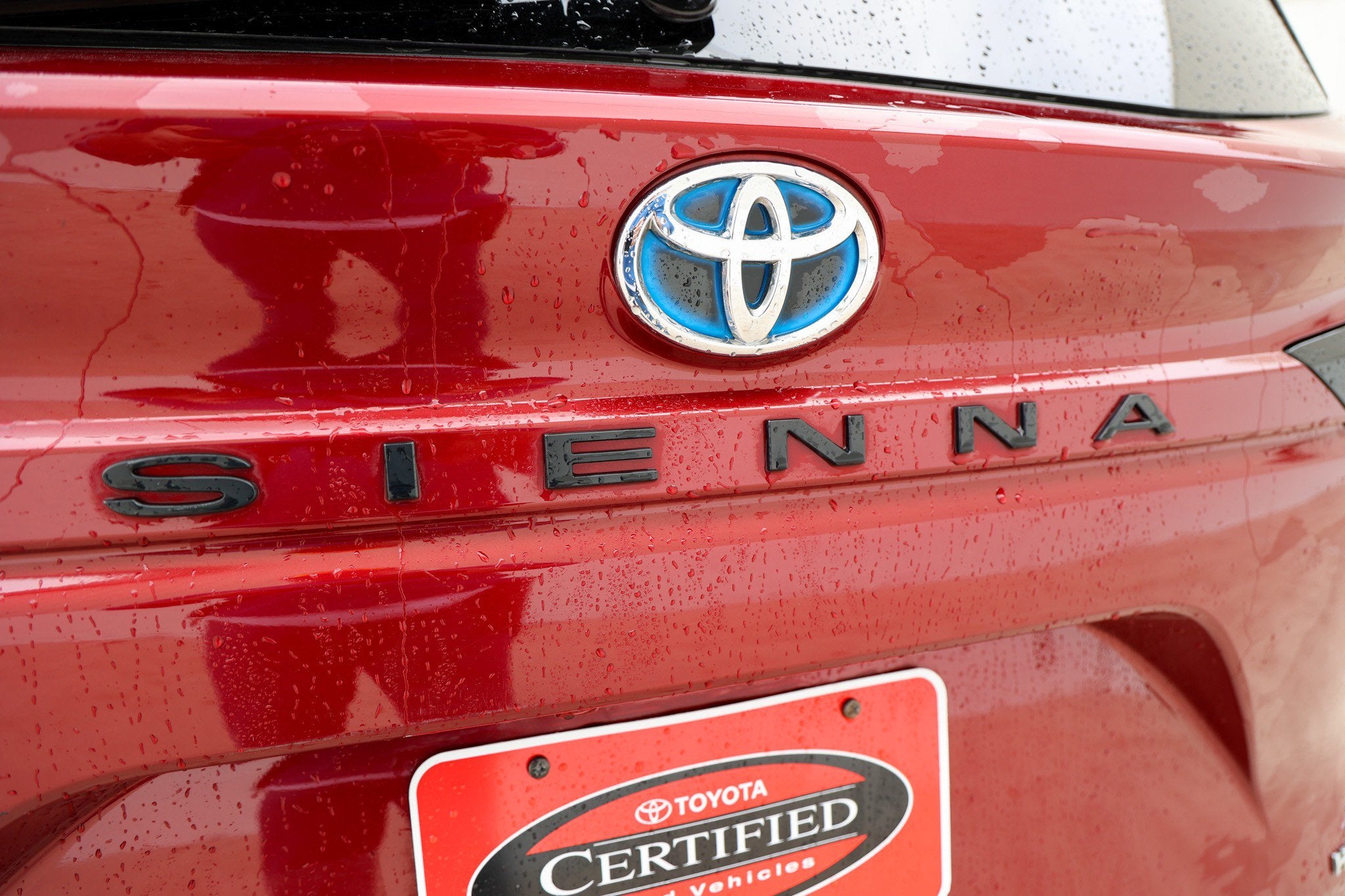 2022 Toyota SIENNA XLE XLE