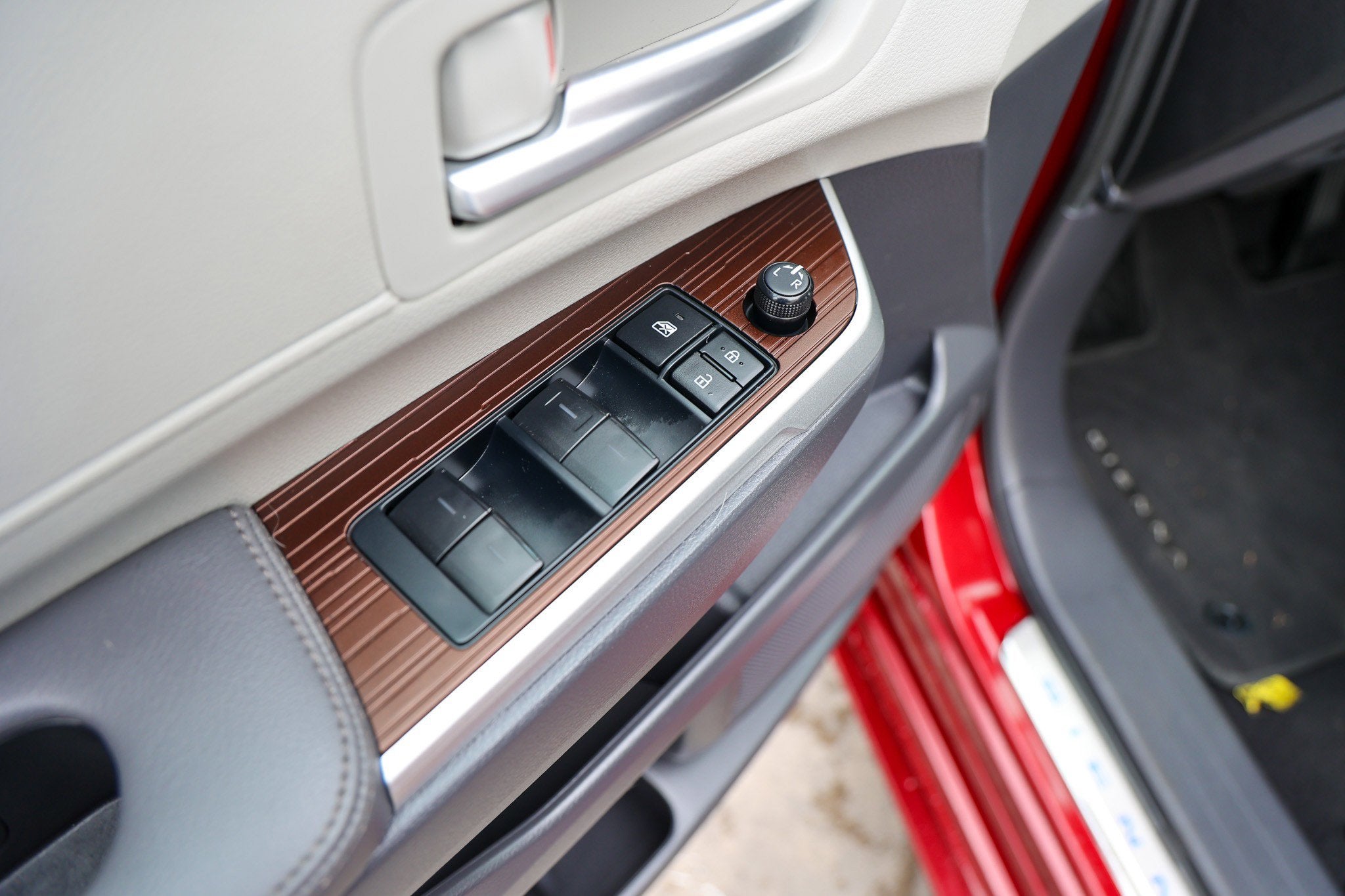 2022 Toyota SIENNA XLE XLE