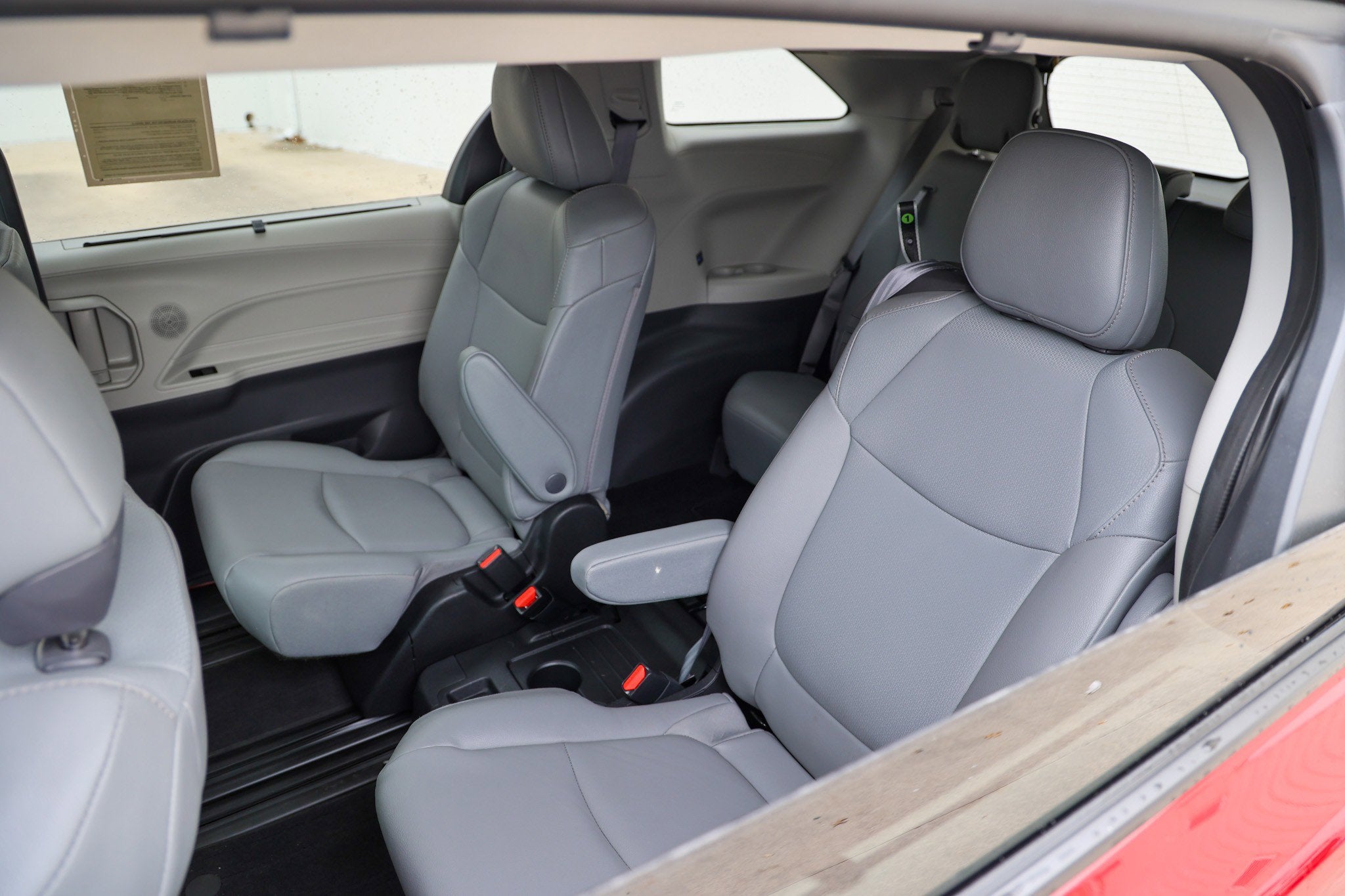 2022 Toyota SIENNA XLE XLE