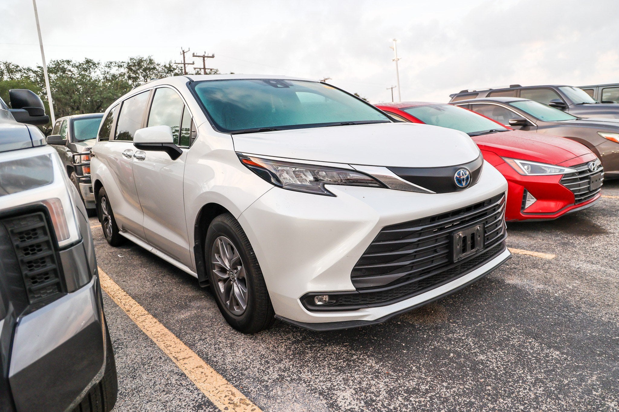 2025 Toyota Sienna XLE
