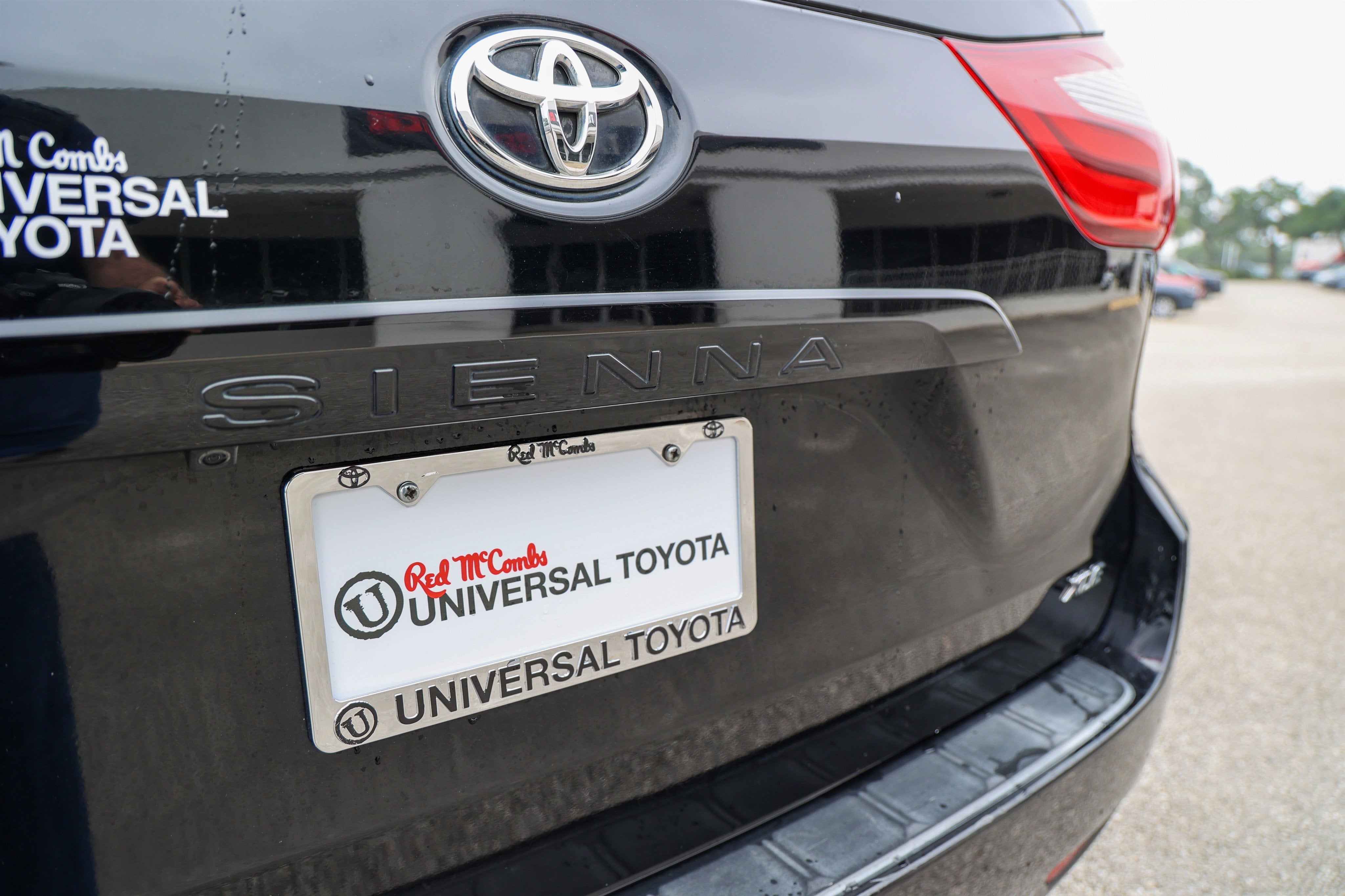2019 Toyota SIENNA XLE 3.5L XLE