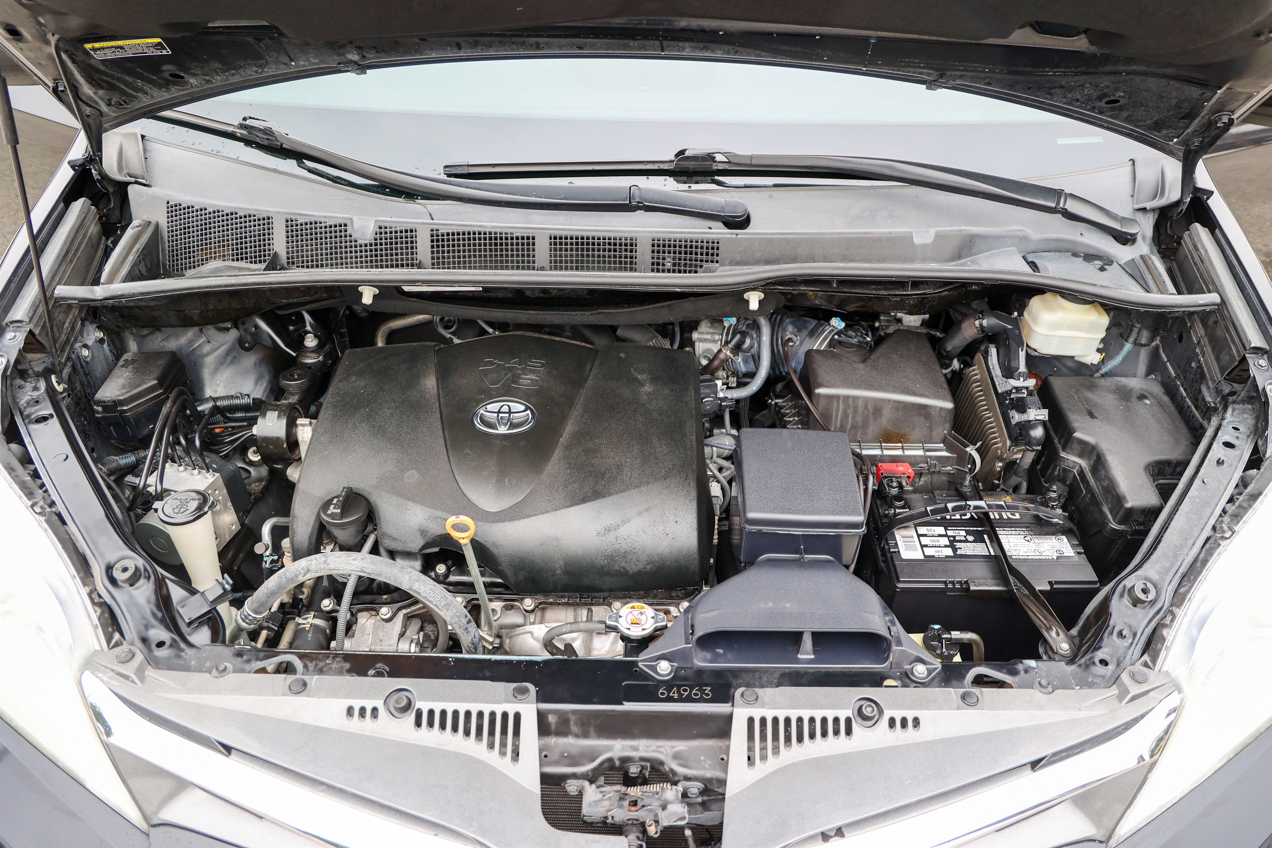 2019 Toyota SIENNA XLE 3.5L XLE