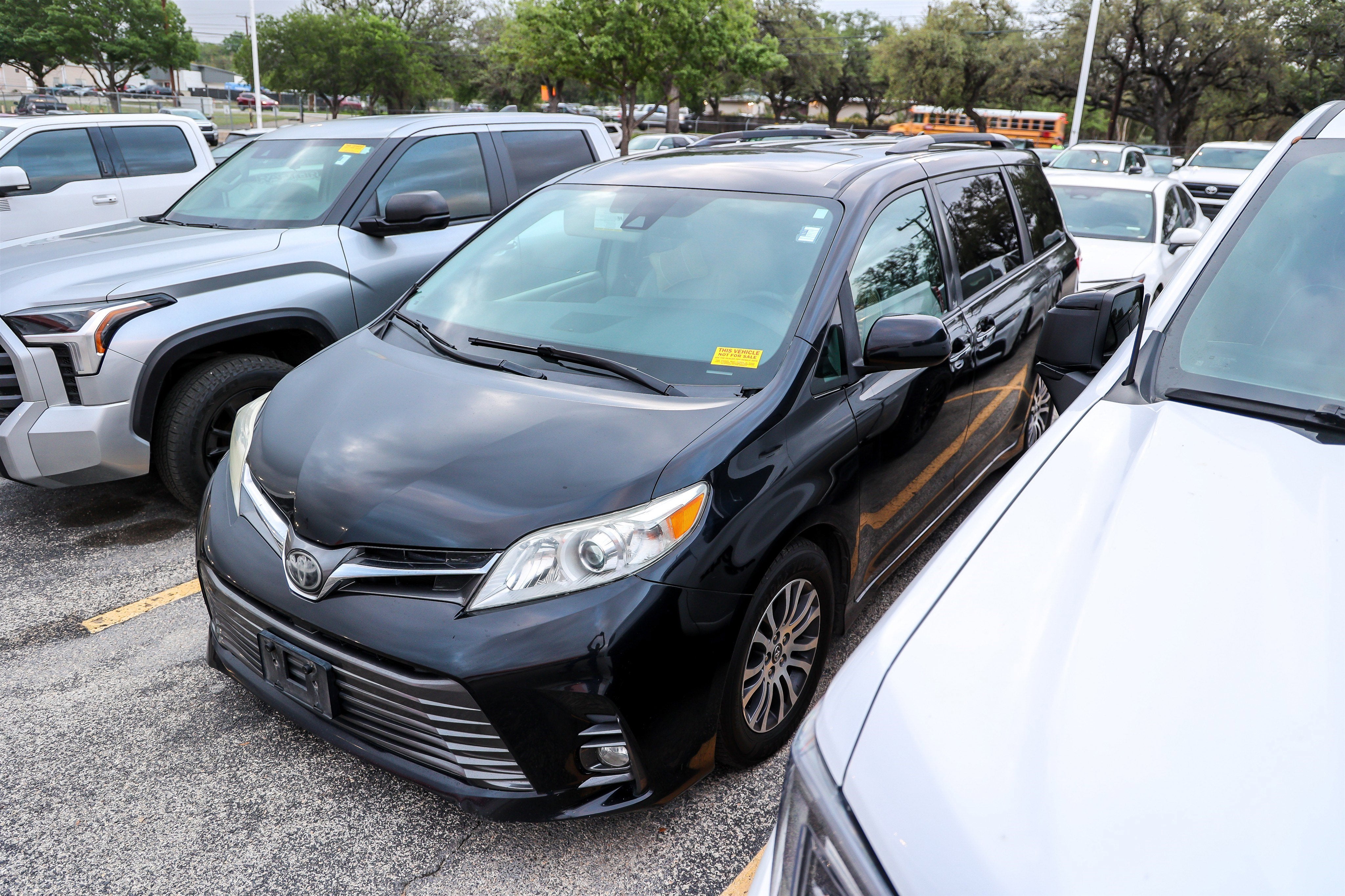 2019 Toyota SIENNA XLE 3.5L XLE