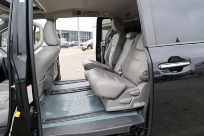 2019 Toyota SIENNA XLE 3.5L XLE
