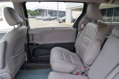 2019 Toyota SIENNA XLE 3.5L XLE