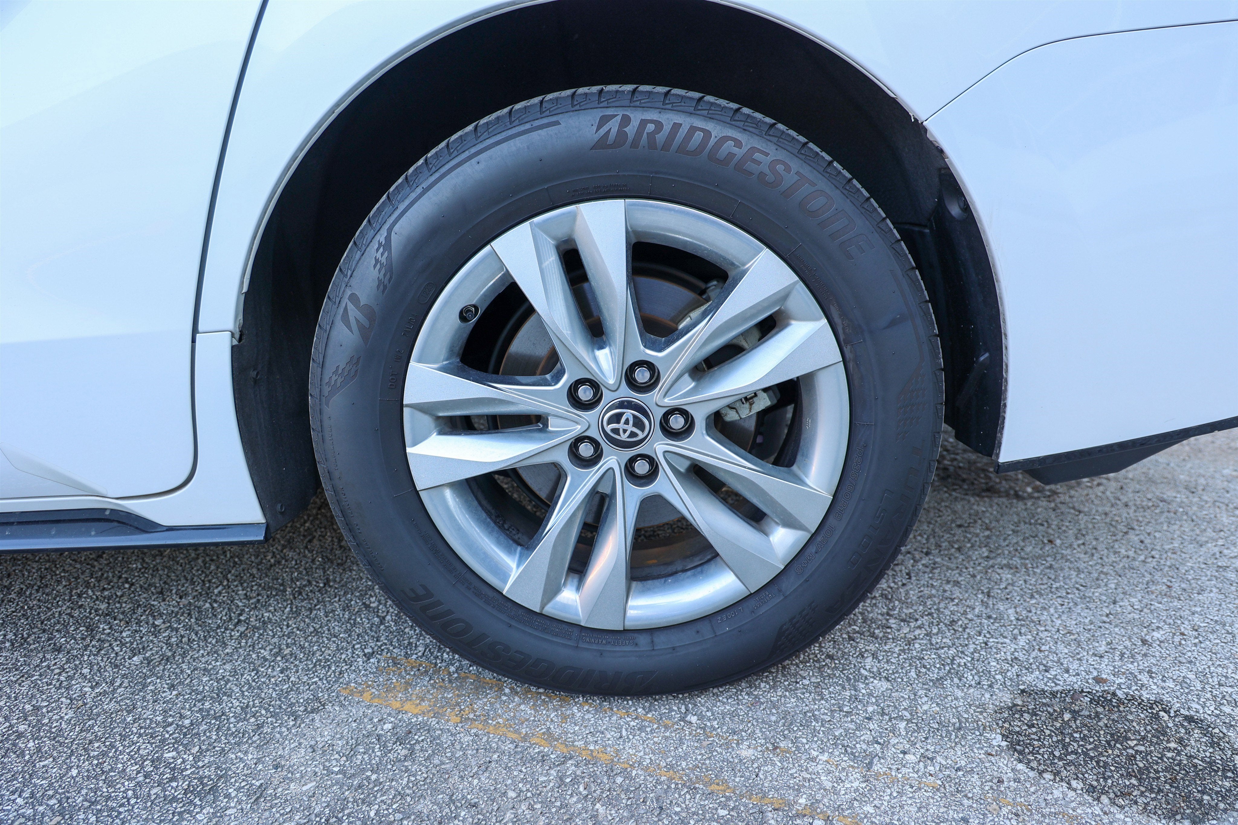 2023 Toyota SIENNA LIMITED Limited
