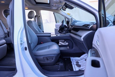 2023 Toyota SIENNA LIMITED Limited