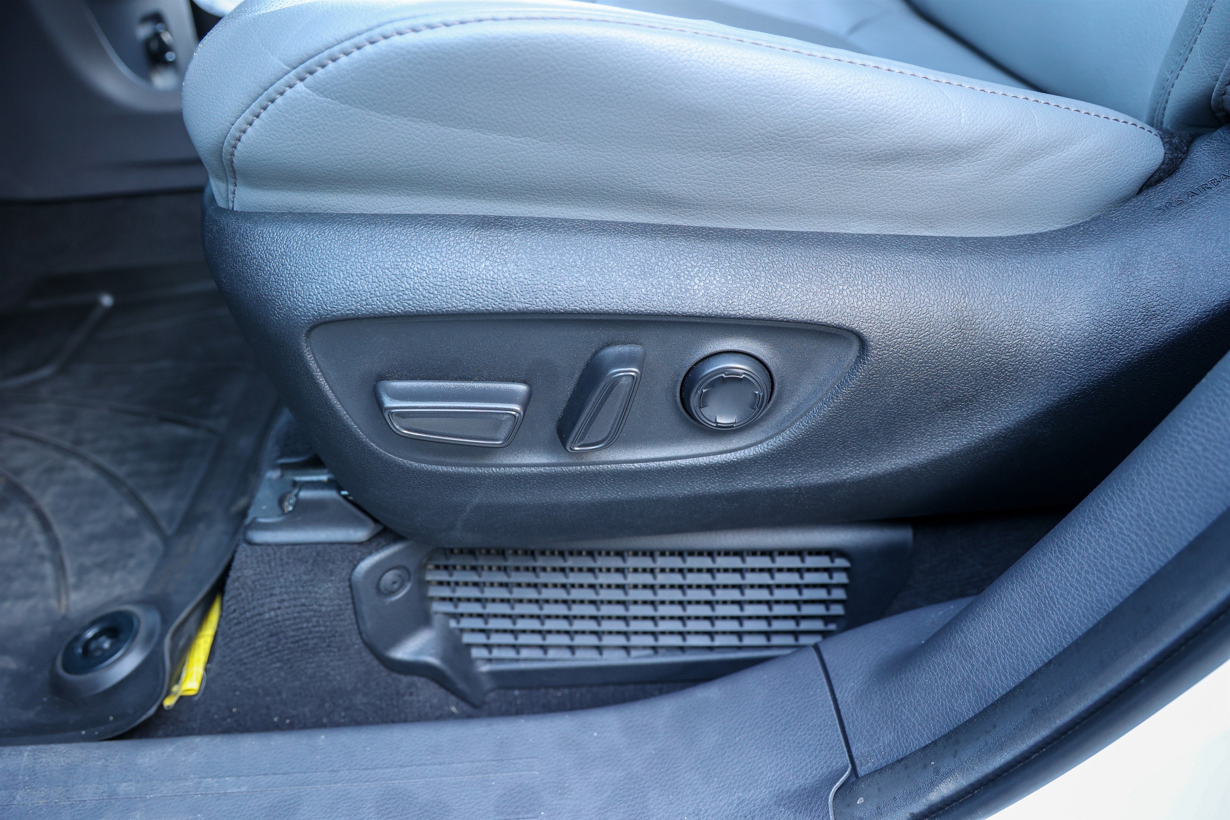 2023 Toyota SIENNA LIMITED Limited