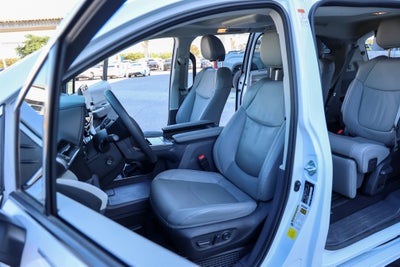 2023 Toyota SIENNA LIMITED Limited